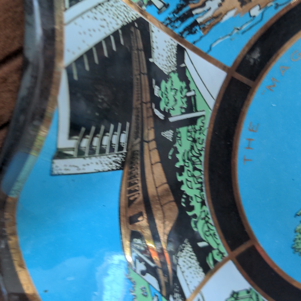 Walt Disney World Souvenir Plate Glass Bowl Candy Dish Memorabilia Vinta… - Picture 5 of 11